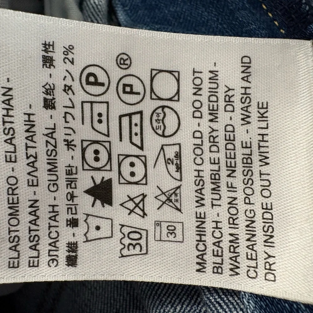 Levi's Women’s Classic Capri Jeans Size 12 - Picture 10 of 10